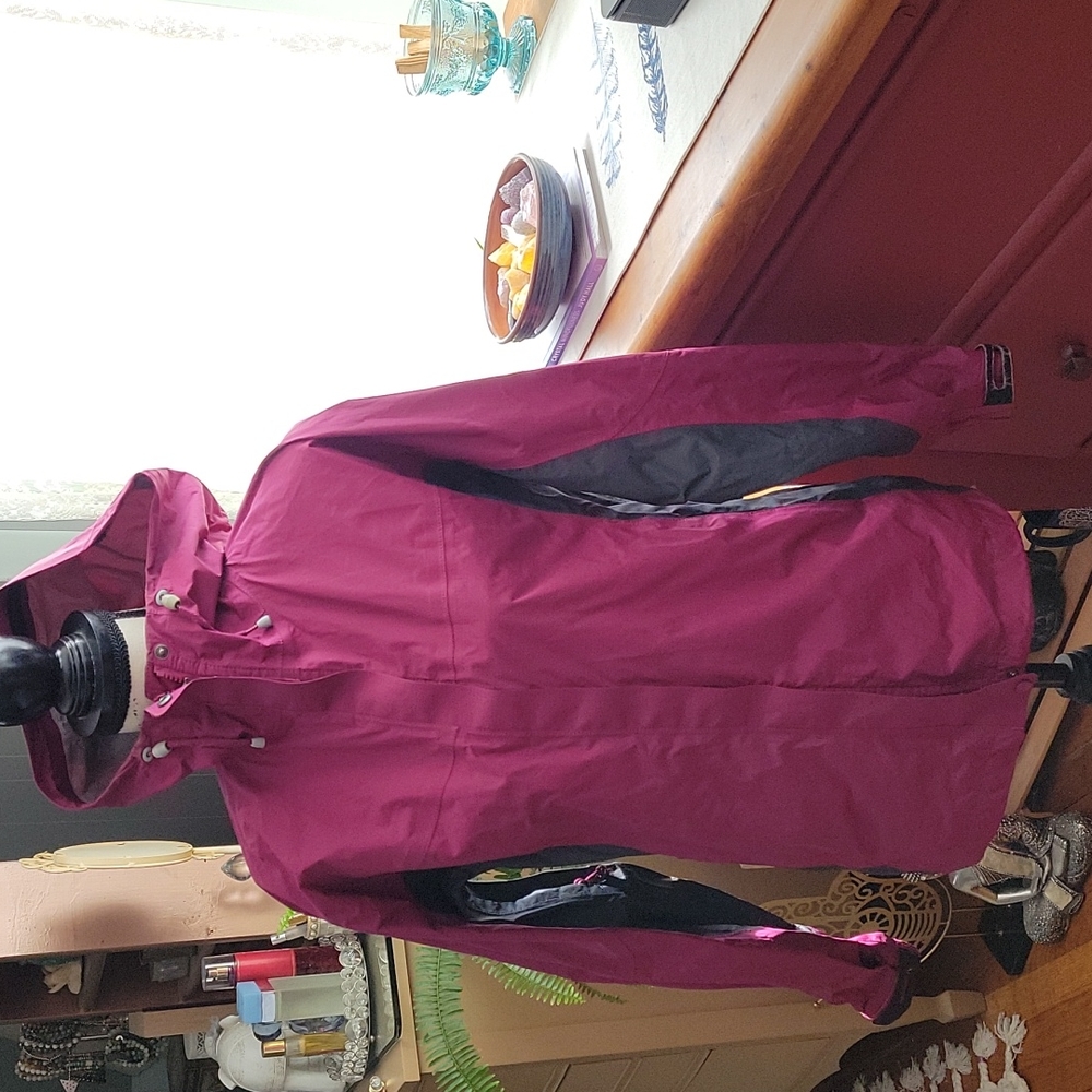 Ladie's LL Bean Windbreaker